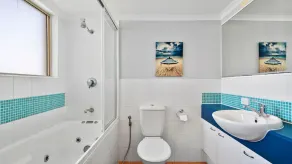 Whale Point Idyllic apartment Hideaway located in Point Arkwright with Ocean Views - Image 2