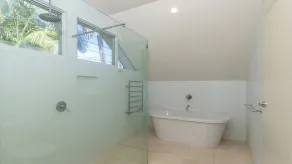 The Beach House At Lizzie - Image 3