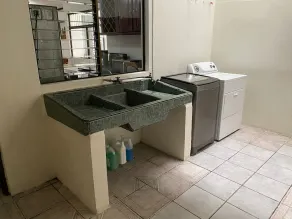 SJO location centered, VERY spacious and private apartment - Image 5