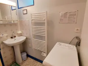 ¡Encantadora casita en la campiña, ideal para familias, con jardín privado y actividades para niños! - Image 5