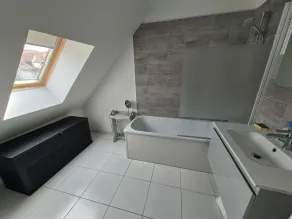 Cozy 3BR Pavilion Near Beach, Shops, Garden, and Free WiFi - Image 3