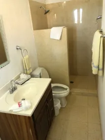 Estate Guesthouse sleeps 8, possible 12, wifi 57mbps - Image 2