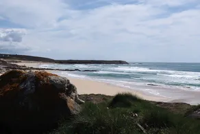 Breton house by the ocean in the dunes of Trez Goarem - Image 4