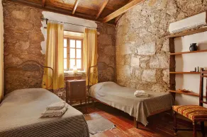 House Sleeps6-Parking-Garden-Pool in summer-Pet - Image 4