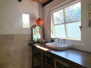 Glamping With Private Bathroom and Spacious Garden - Image 3
