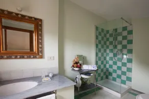 wonderful accommodations in an absolutely quiet location and with a huge garden - Image 3