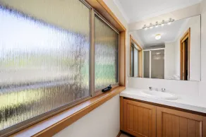 22 Golf Links Road - Image 3