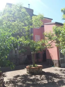 Lille villa i det kølige og maleriske kuperede landskab i Roccamonfina - Image 4