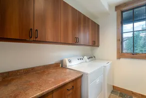 Luxury 4BDR Condo Walk to Gondola | Deck + Views | Hike, Bike & Relax - Image 3