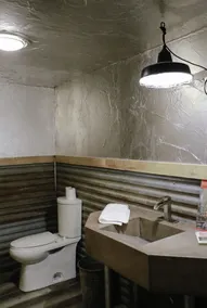 Karinall Estate vid sjön: 8 sovrum, 18+ bäddar, 24 sovplatser - Image 4