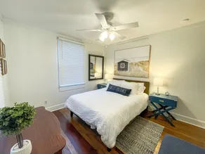 New - Flirty Flamingo Bungalow - close to downtown - Image 4