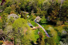 Lower Coombe Royal- Orchard Lodge with Hot Tub - Image 2