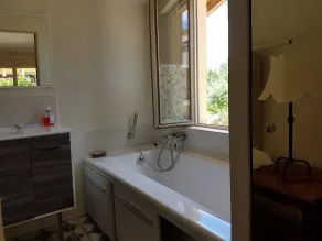 Un, granero con clase, moderno renovado en un antiguo pueblo francés - Image 3