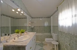 Villa Villa Frasquita, sover 12, swimmingpool, tennis Deport - Image 3