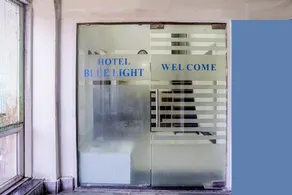 Fabhotel Blue Light - Image 4