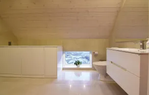 Preciosa casa de 4 dormitorios en Aneby - Image 3