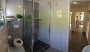 (g) Roosike vacation in Bacharach-Steeg, modern apartment in the countryside - Image 2