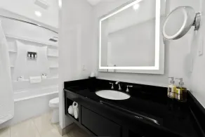 The Snoozzz Inn - Image 4