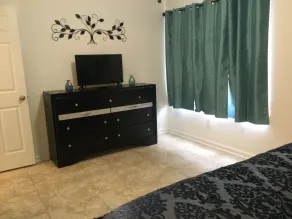 Amazing location!  1mile away from the Beach! Spacious Condo in Gulf Shores😎 - Image 5