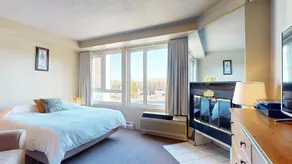 6-213 : Standard Studio - sleeps 4. - Image 2