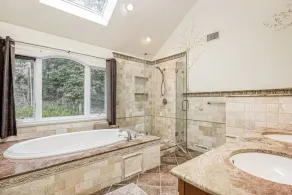 Private Home In The Hills of Pomona - Image 4