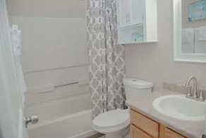Newly renovated 3Bed 2Ba Family Home with Mountain View - Image 5