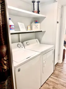Upgraded, Stylish & Comfy 1 Bedroom/1 Bath Studio - Image 2