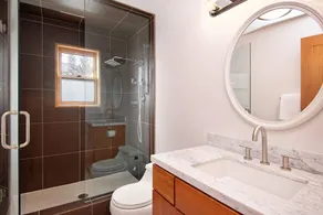 Ute Condominiums Unit 204, Condo with Fireplace & Parking - Image 4