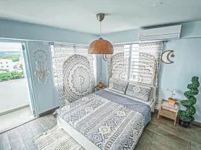 BOHO Style 2 Bed Condo in San Juan - - Near Nightlife, Restaurants - Image 4