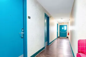 Utica Stay Inn - Image 2