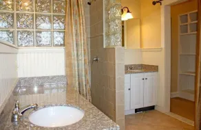 Beautiful Condominium at Castle Hill Resort, 10 Minutes from Okemo Ski Resort - Image 3