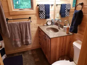 Beautiful Cabin - Summer or Winter Retreat! - Image 5