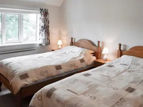 3 bedroom accommodation in Broom, near Biggleswade - Image 5