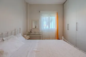 Gallery House - Image 3