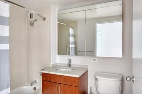 Beautiful Chelsea 1BR w/ Doorman & Gym, near High Line, by Blueground - Image 3