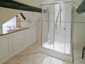 6 bedroom accommodation in Beaumaris, Anglesey - Image 2