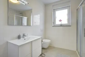 Villa with private pool, 4 bikes just 590 meters to the pebble beach - Image 3