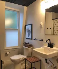 The Inn at 210 - Comfortable and clean historic home - Image 4