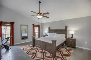Pepe's Place - Newer Home w/heated Spa Pool, close to Galveston Island & Houston - Image 5