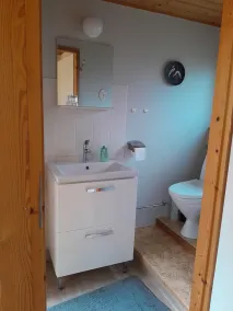 Cottage in scenic location - Image 3