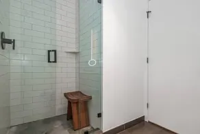 Beautiful 1 BD Condo in Downtown #1914 - Image 3