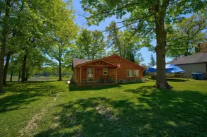 Relaxing Getaway with that UP North Feel! - Image 3