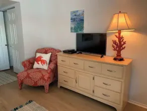 Charming 2BD/2BR with Big Water Views on the beach - Image 3
