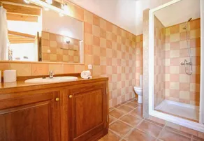 Landhaus mit 5 Schlafzimmern mit Grill und privatem Pool - Image 2