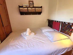Charming bright 3-room apartment, near center, parking, quiet - Image 4