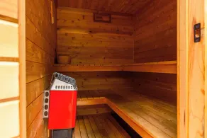 Hyggelig 2 senge / 2 badeværelser med sauna, perfekt til små familier - Image 2