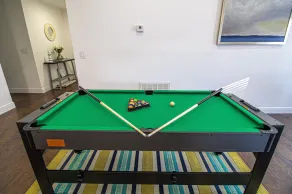 The perfect retreat: sea la vie, family-friendly home w/ pool also near cities - Image 2