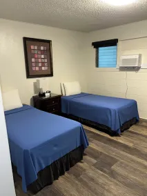 Tip Top Motel - Image 2