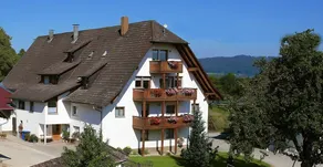 Apartment 'Ferienwohnung 1, 50 Qm' with Shared Garden, Balcony and Wi-Fi - Image 5