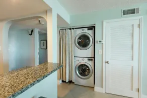 Planifiez votre évasion de la chaleur estivale vers les plages venteuses d'Indian Shores! - Image 2